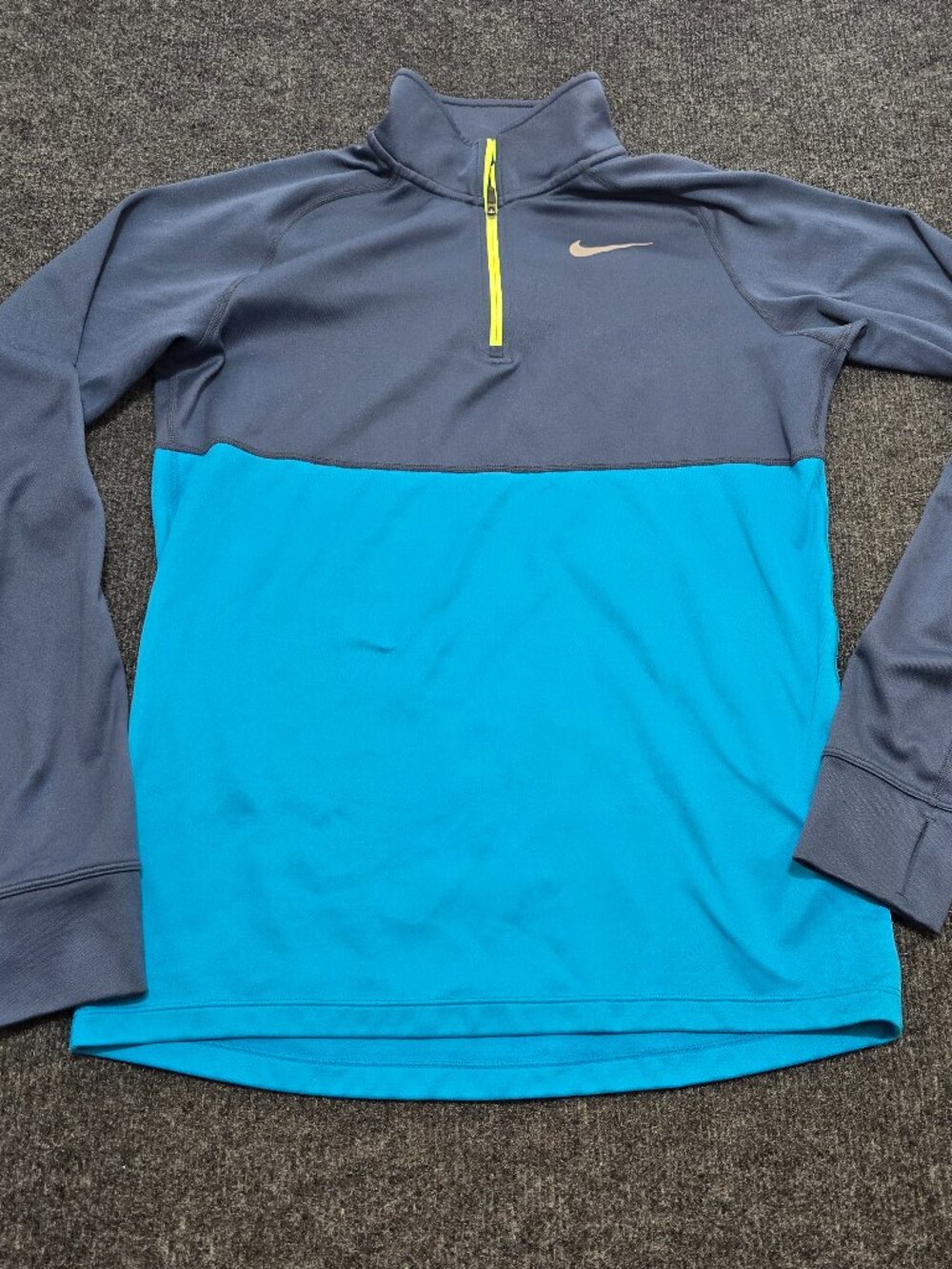 Nike Two-Tone Blue Quarter-Zip Pullover with Yellow Zip